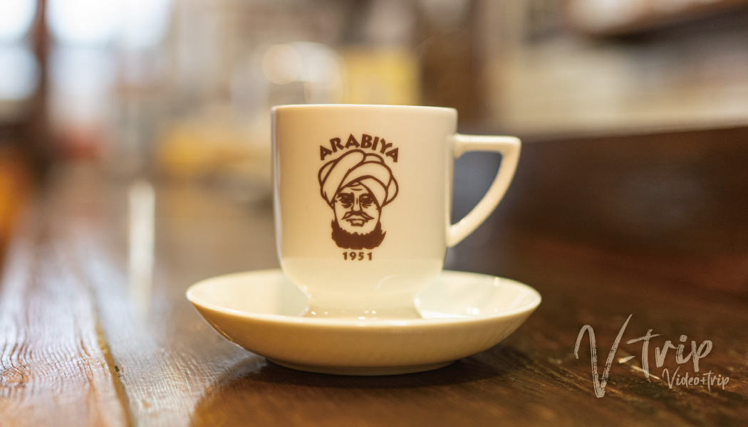 1951年(昭和26年)創業 70年続くレトロで粋な大阪の老舗喫茶店で味わうこだわり珈琲&軽食が人気！アラビヤコーヒー
