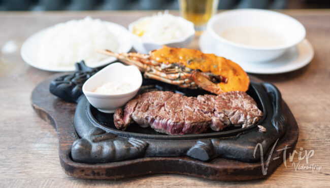 沖縄に行ったら立ち寄りたい！大人気のご当地ステーキチェーンで味わう