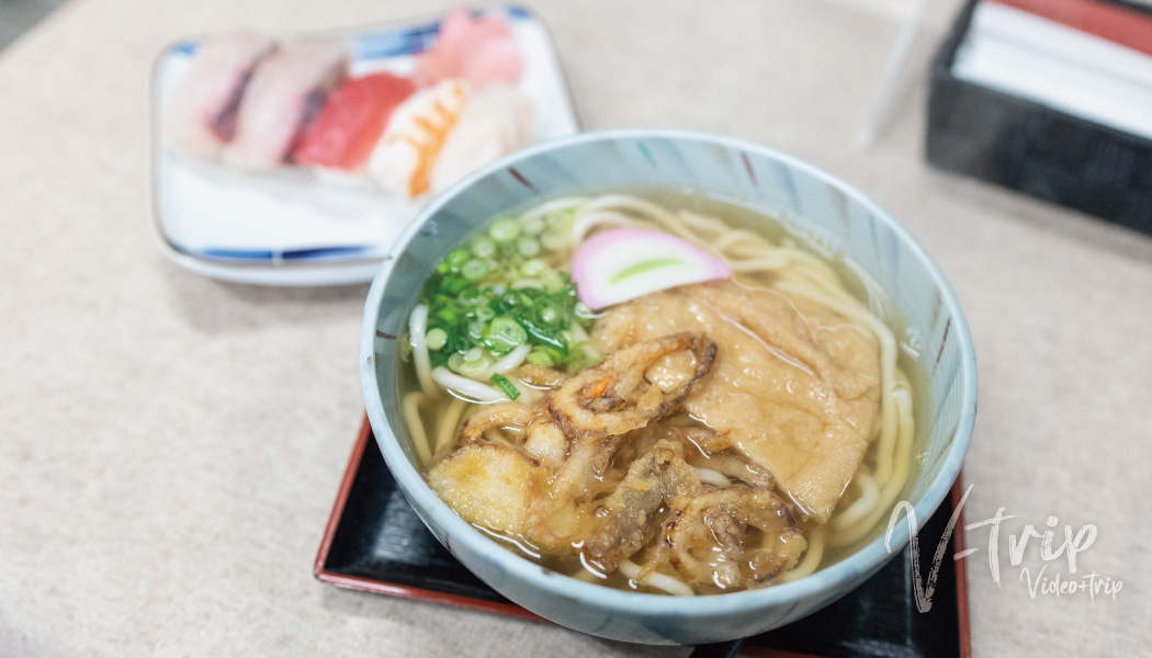 兵庫･神戸 神戸電鉄有馬線｢有馬温泉｣駅すぐそば！選べる寿司とうどんとおそばの安くて旨い組み合わせがうれしい昔ながらの老舗！浪花鮓まえなか