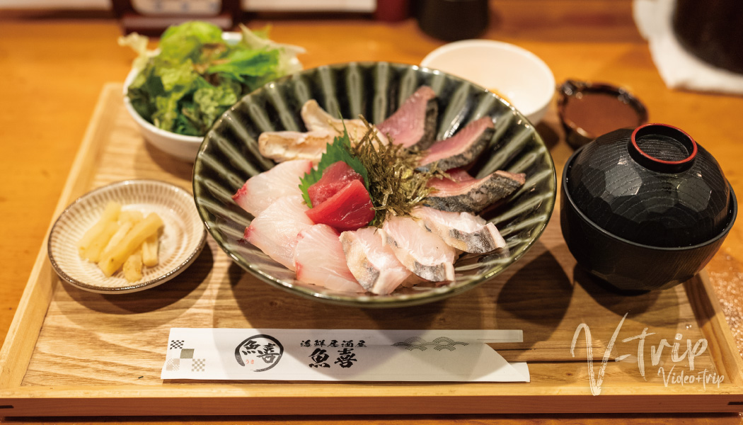 福岡･中洲 数量限定の甘えび丼などの新鮮魚介のお得な海鮮丼ランチが話題！海鮮居酒屋 魚喜